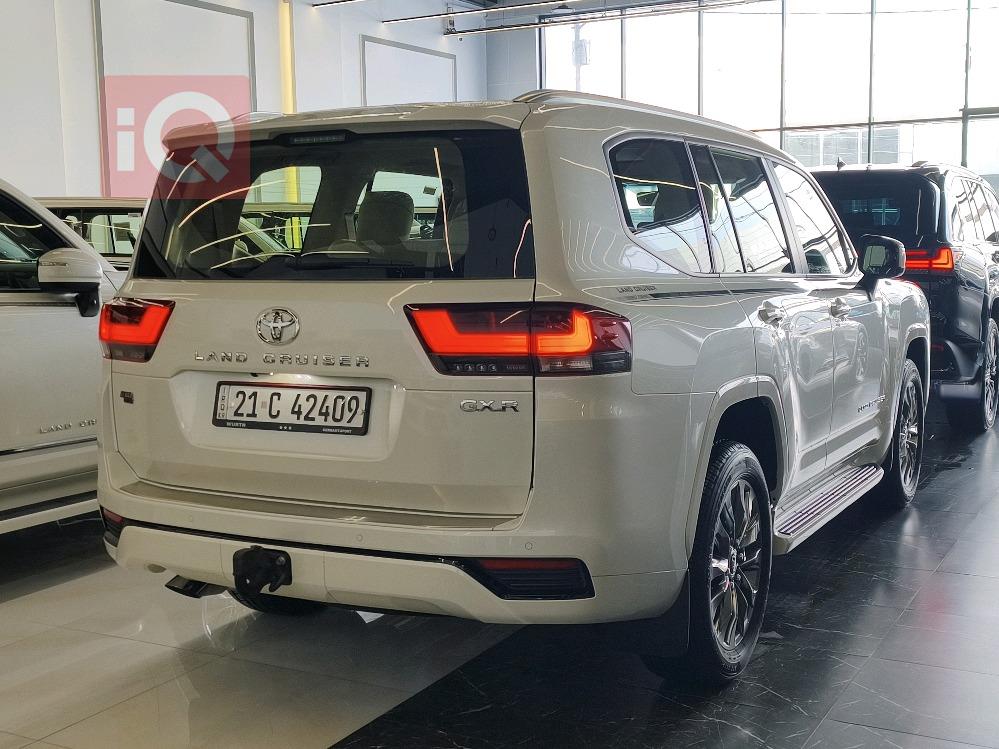 تويوتا لاندكروزر